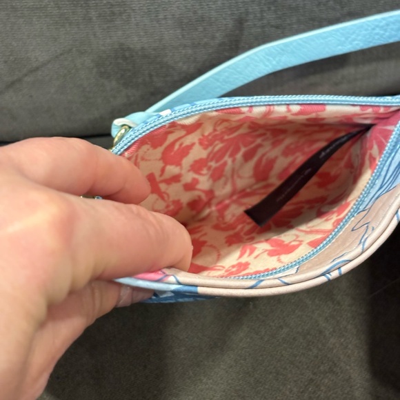 Loungefly Disney Little Mermaid Rare Zip pouch with wristlet strap - Picture 6 of 7